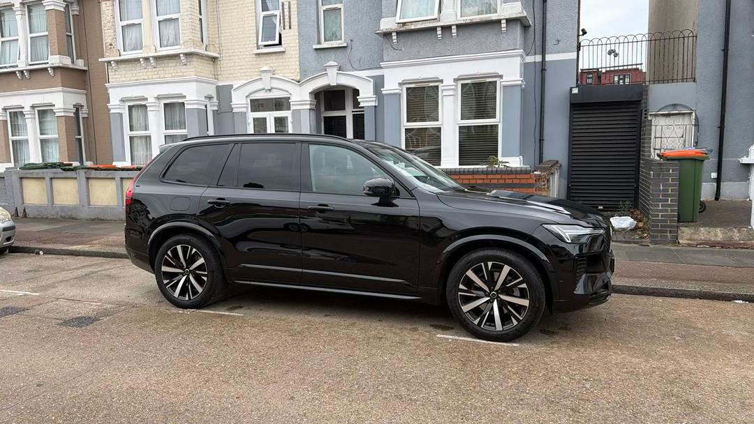 Volvo XC90 2026 in London