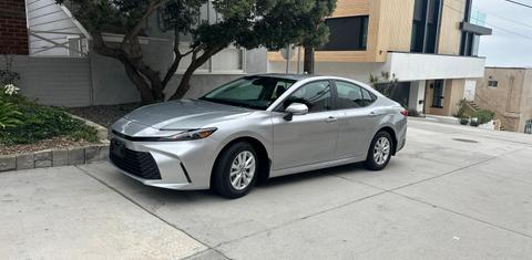 Toyota Camry Hybrid 2025