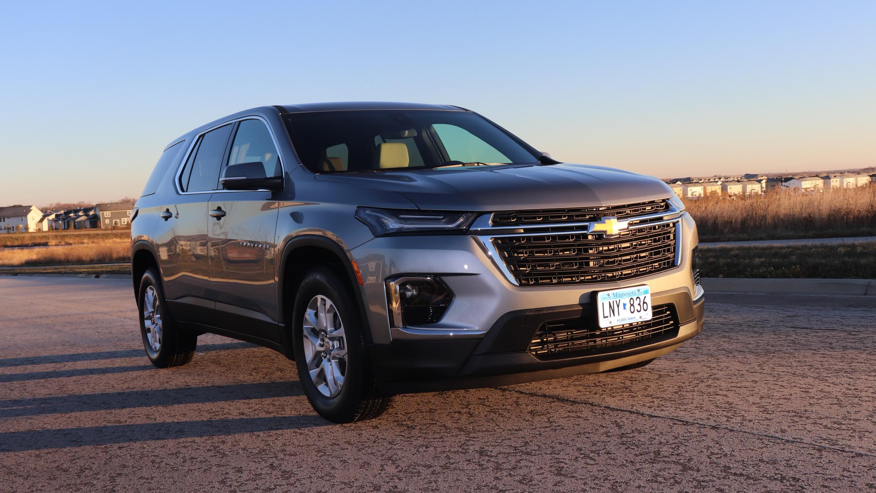 Chevrolet Traverse 2023 in Bloomington, MN