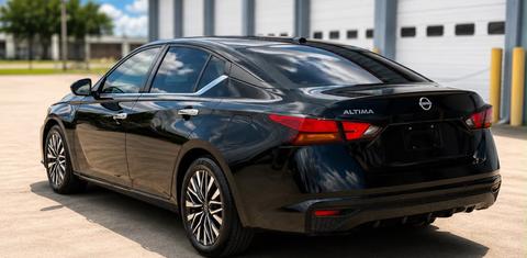 Nissan Altima 2025