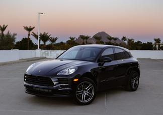 Porsche Macan car