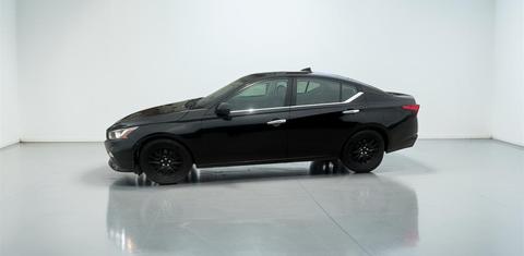 Nissan Altima 2020