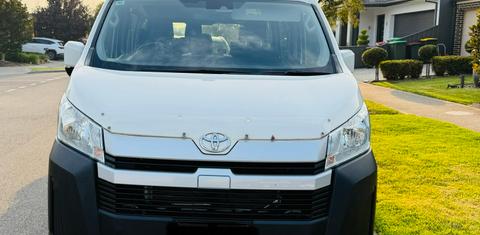 Toyota HIACE 2022