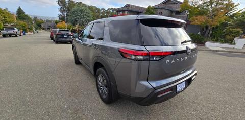 Nissan Pathfinder 2025