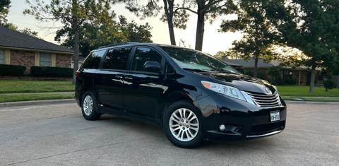 Toyota Sienna 2016