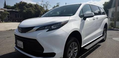 Toyota Sienna 2025