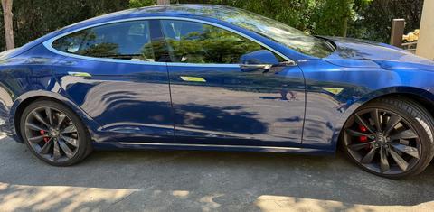 Tesla Model S 2016