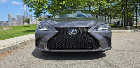 Lexus ES 2020