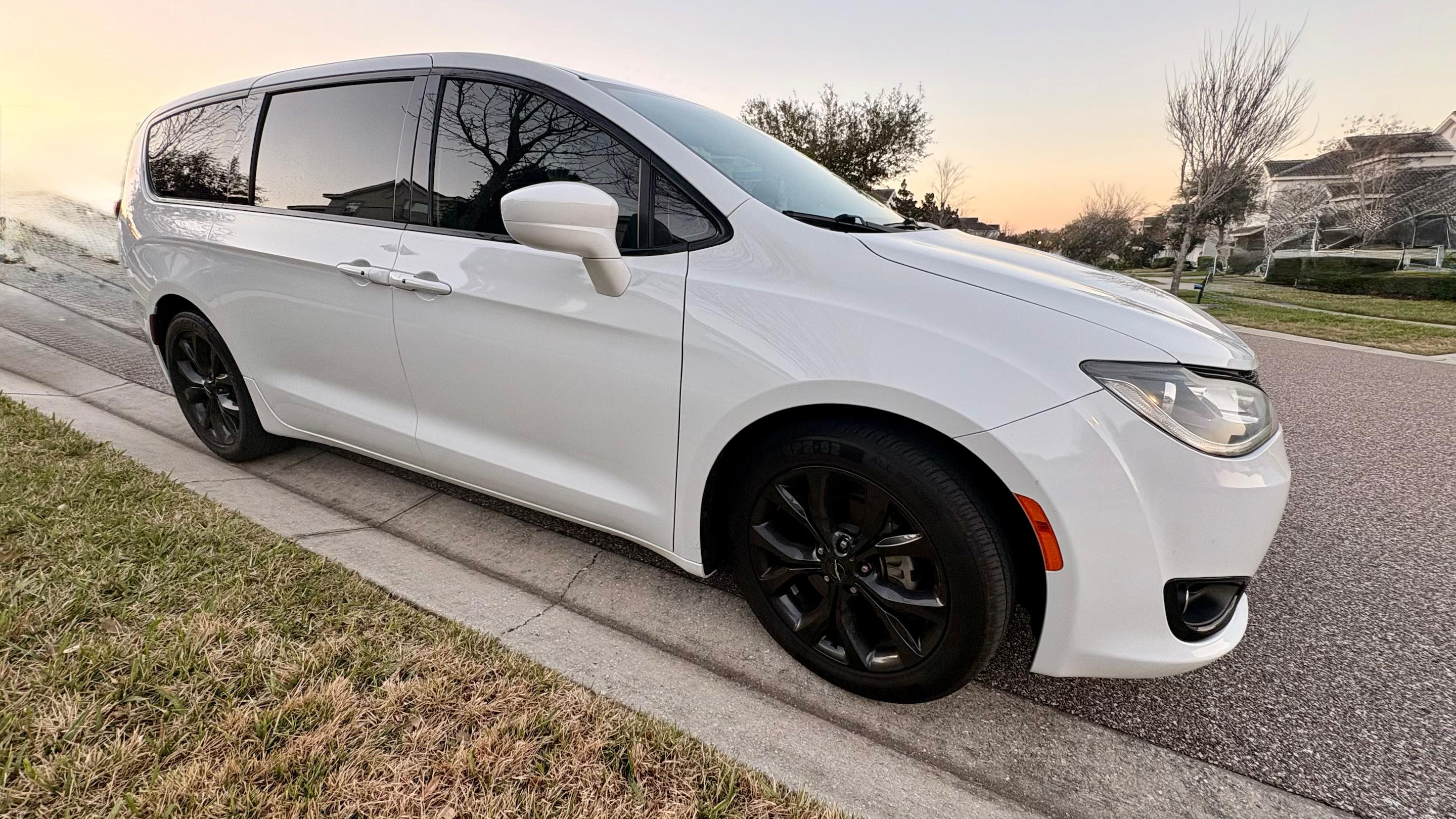Chrysler Pacifica 2019 in Bangor, ME
