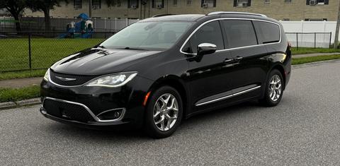 Chrysler Pacifica 2017