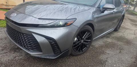 Toyota Camry Hybrid 2025