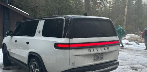 Rivian R1S 2023