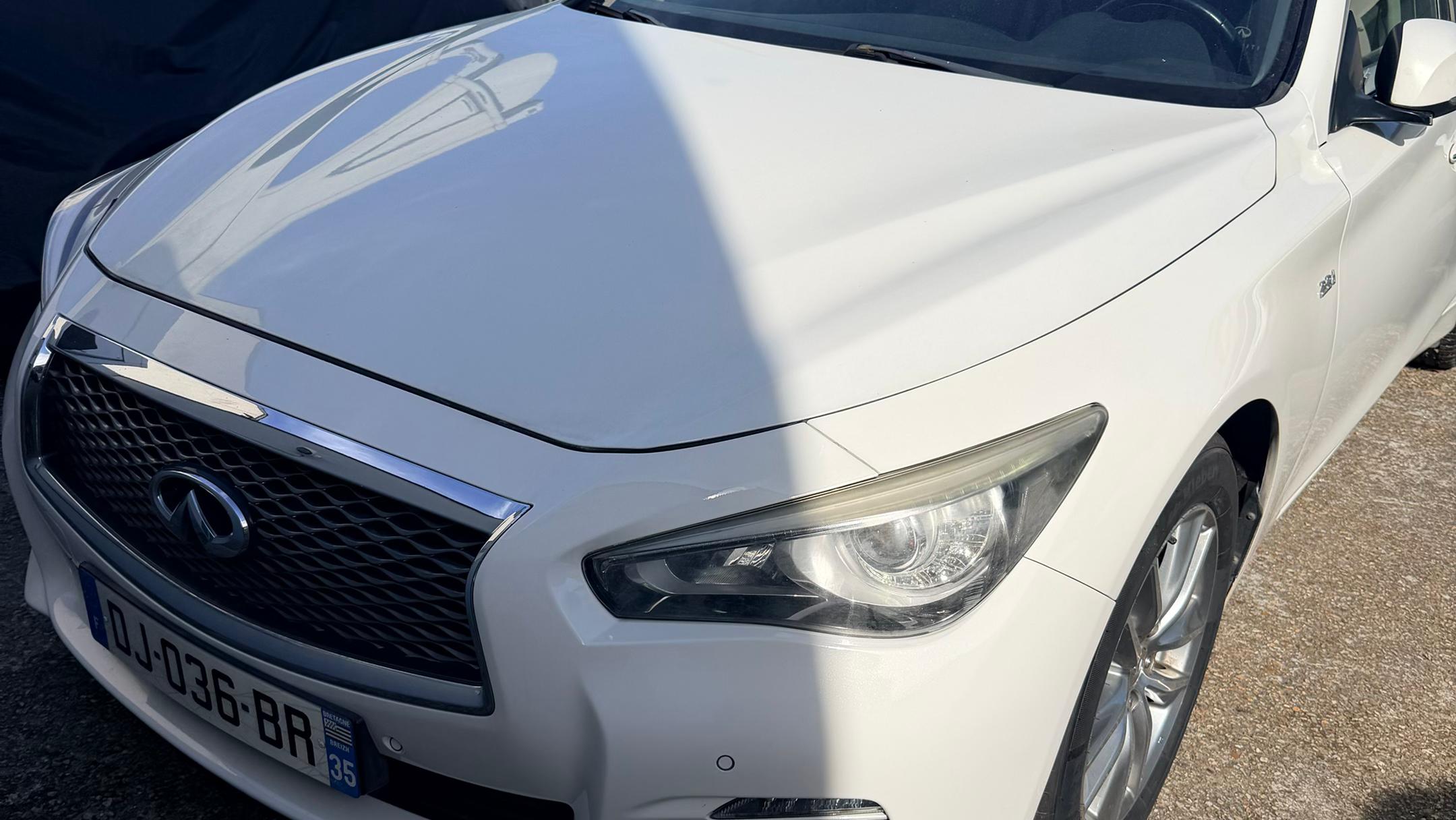 INFINITI Q50 2014 à Châteaugiron