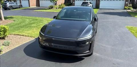 Tesla Model Y 2026