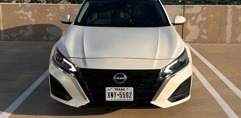 Nissan Altima 2023