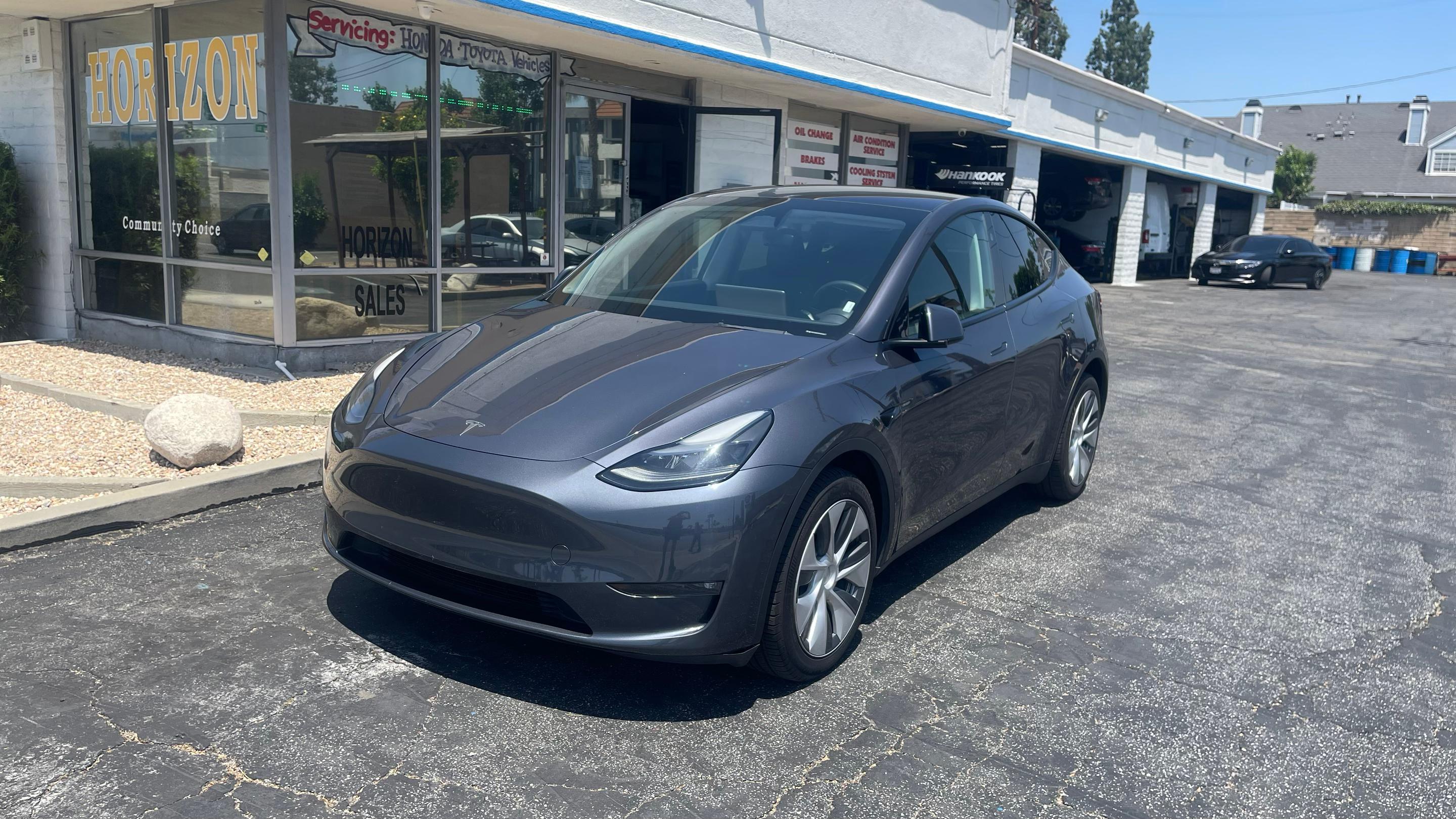 Tesla Model Y 2023 in Covina, CA