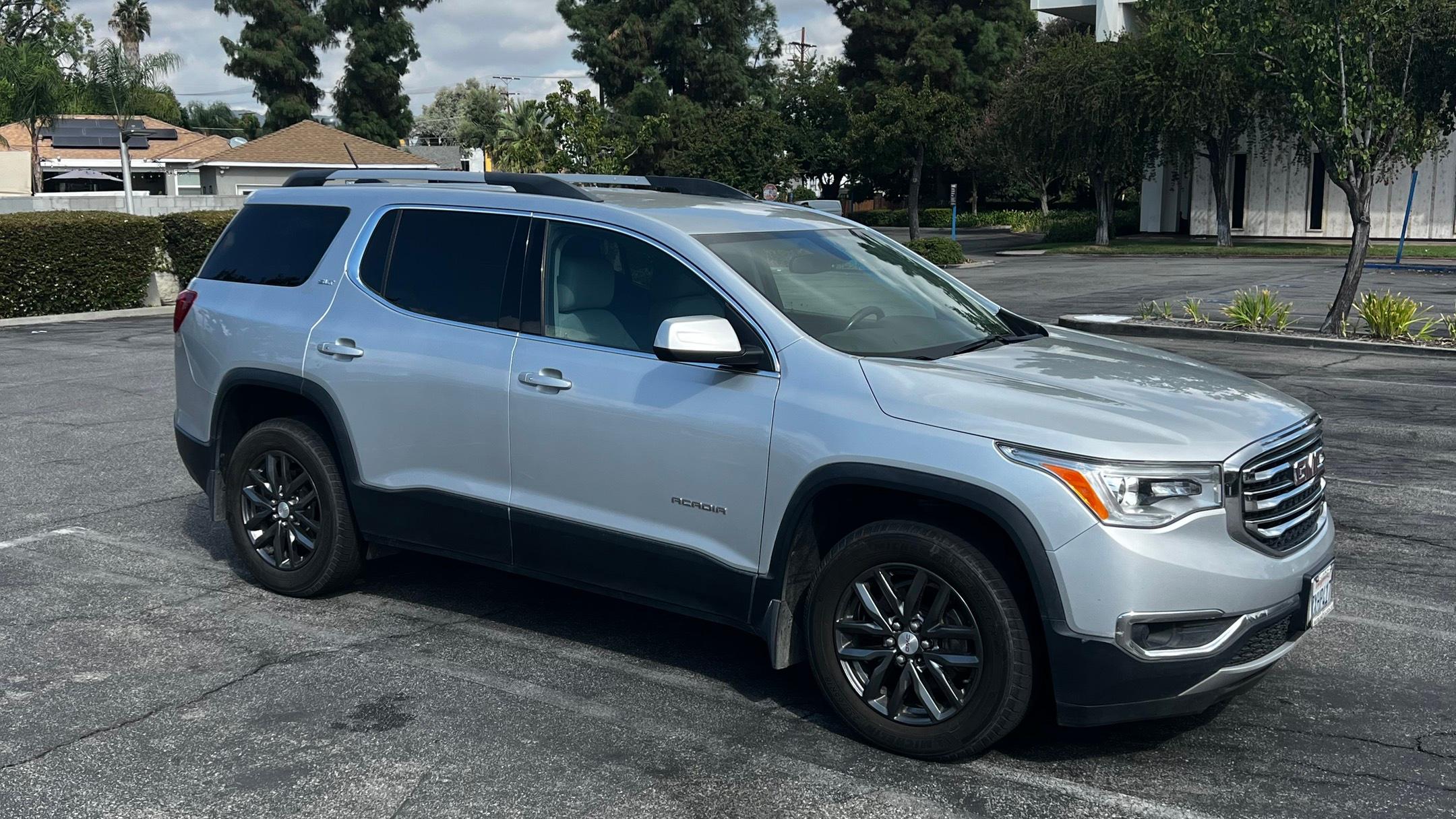 GMC Acadia 2017 in 