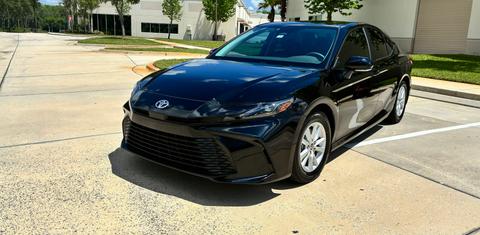 Toyota Camry Hybrid 2025