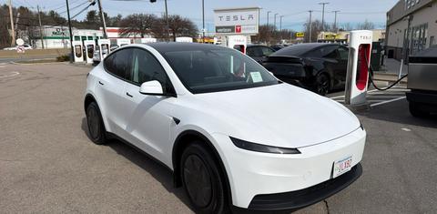 Tesla Model Y 2026