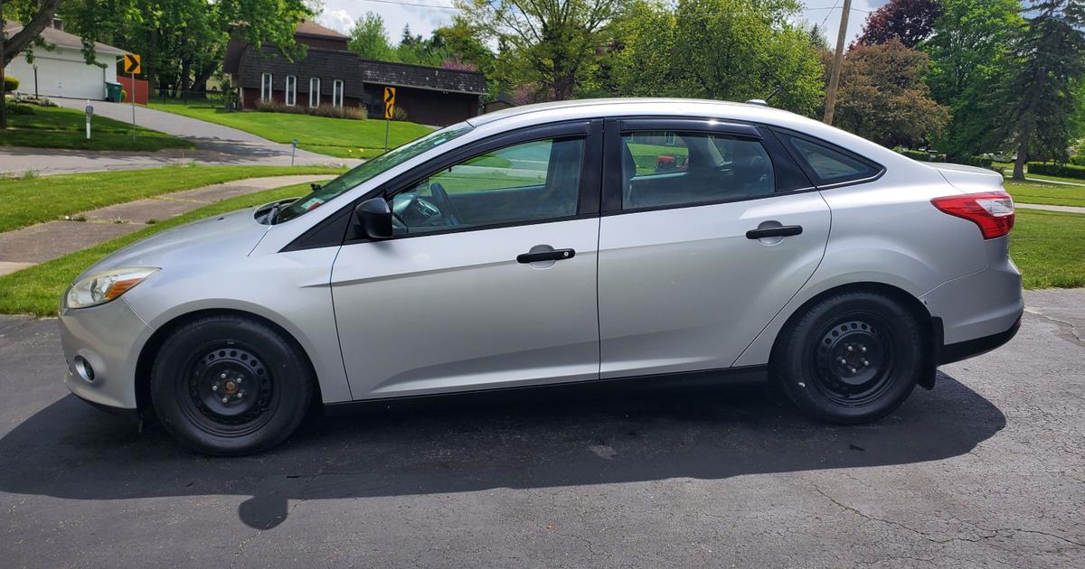 Ford Focus 2012 rental in Rochester, NY by Johnson J. Turo