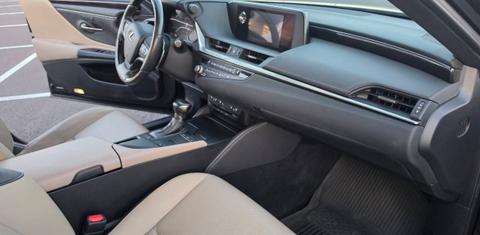 Lexus ES 2021