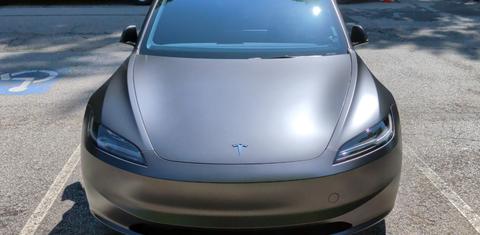 Tesla Model 3 2024