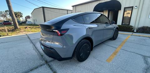 Tesla Model Y 2026