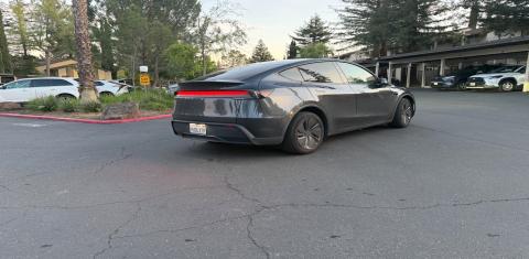 Tesla Model Y 2026