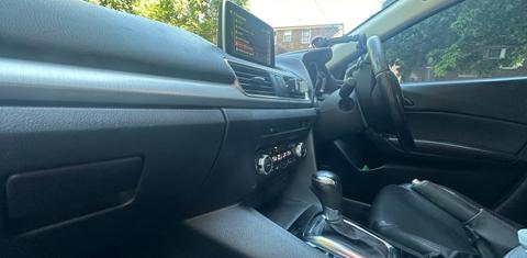 Mazda MAZDA3 2014