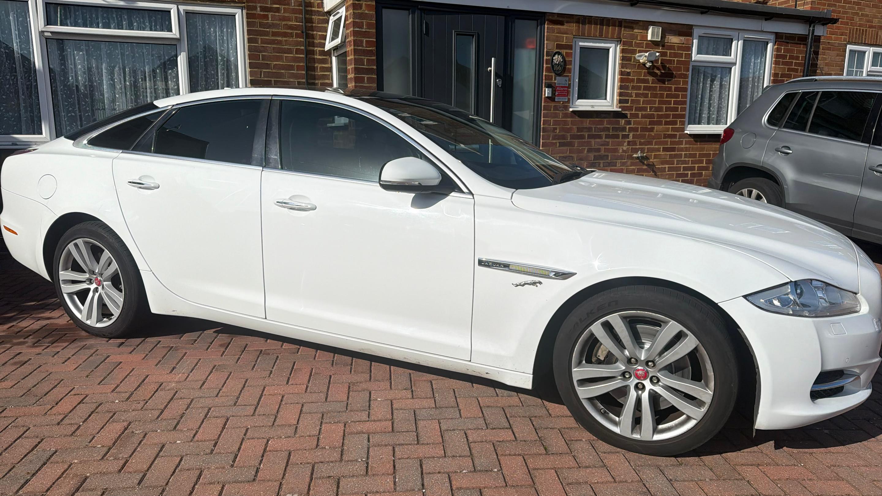Jaguar XJ Series 2015 in Worthing