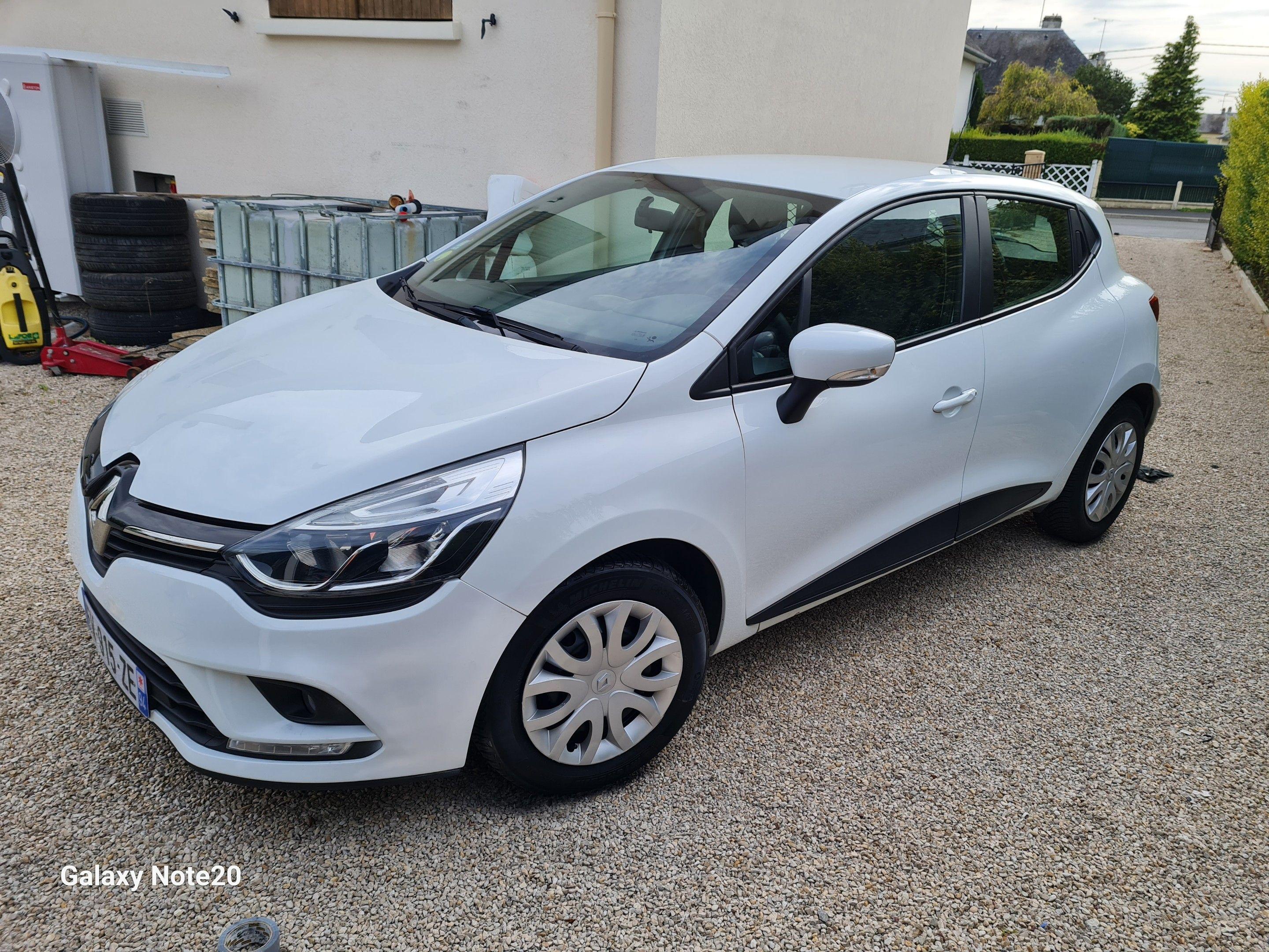 Renault CLIO IV 2018 à Camon