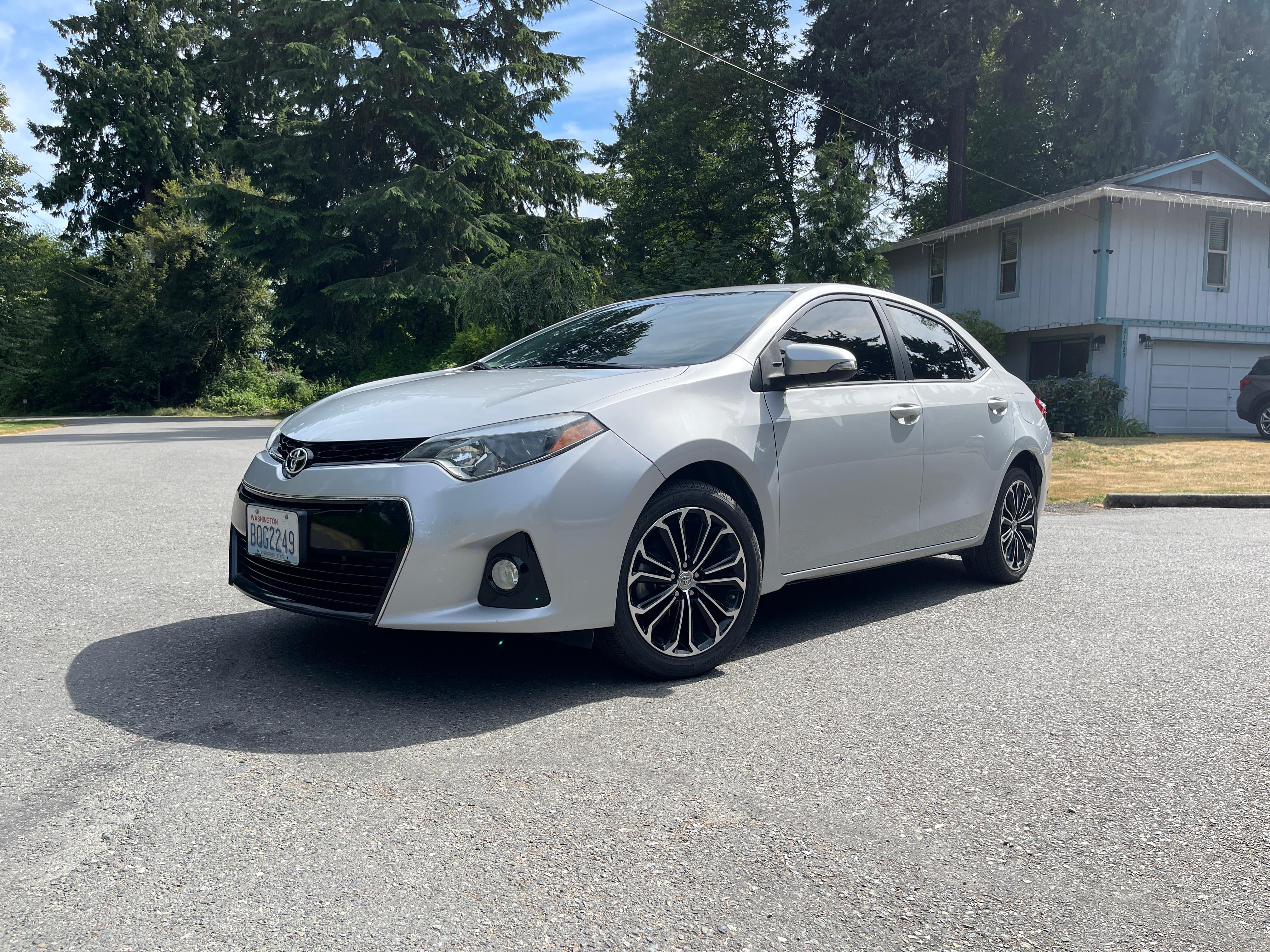 Toyota Corolla 2014 in SeaTac, WA