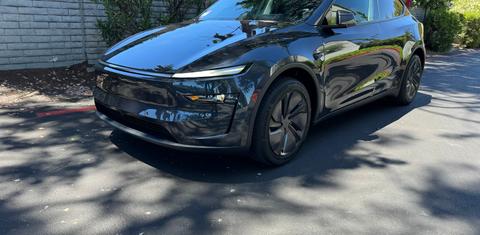 Tesla Model Y 2026