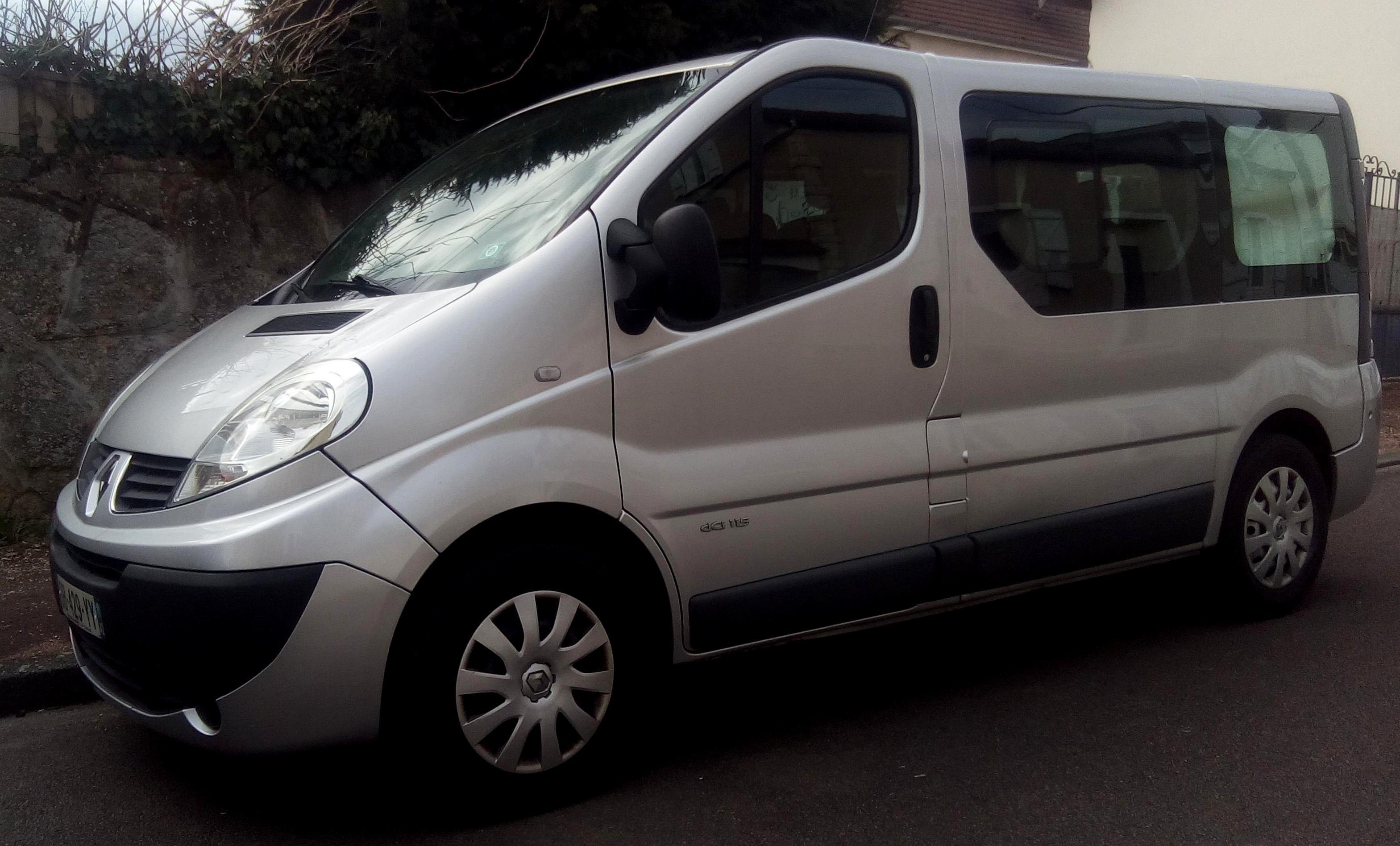 Renault TRAFIC PASSENGER 2014 à Dijon