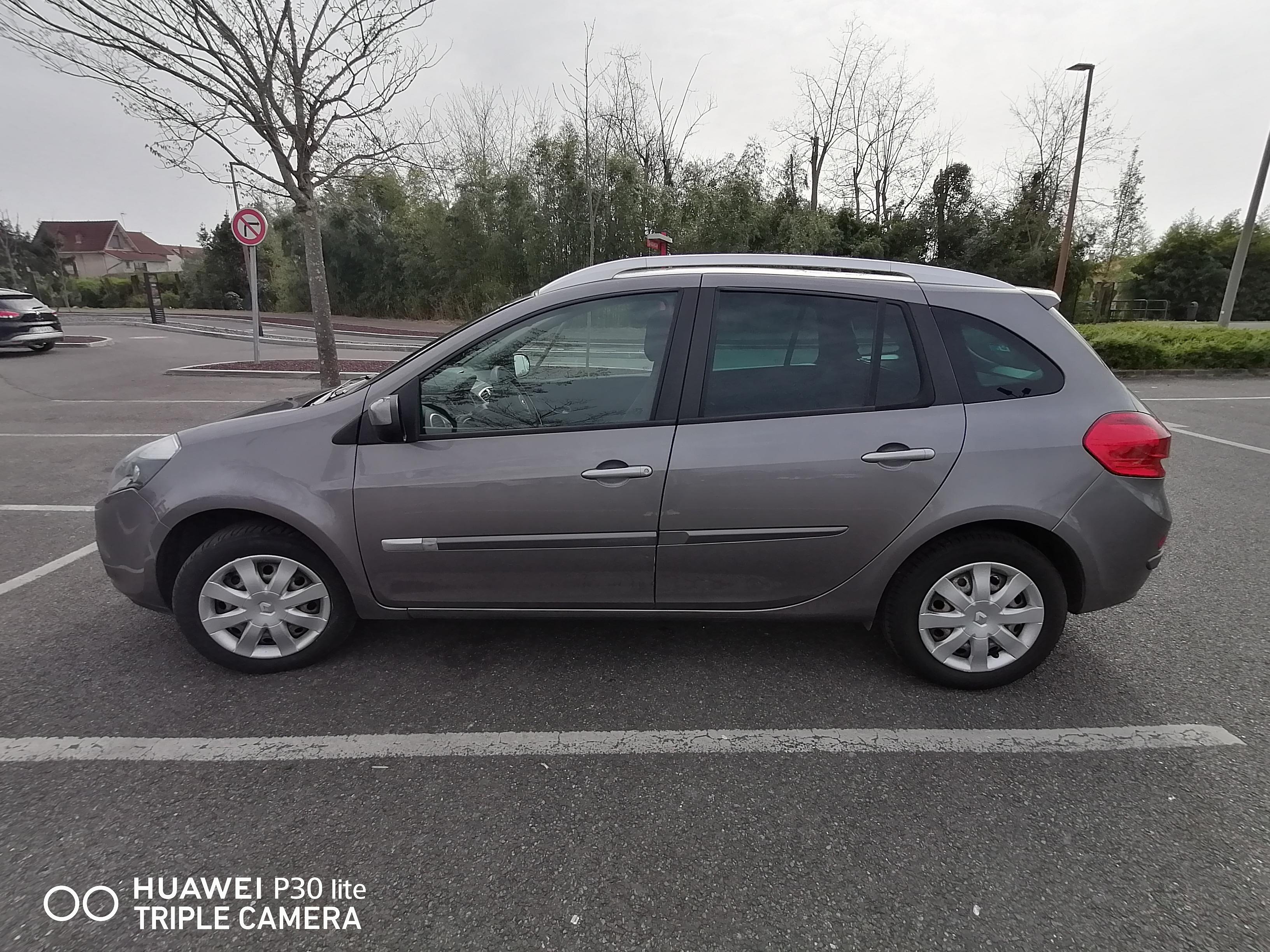 Renault CLIO III 2010 à Montauban