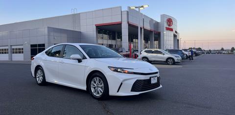 Toyota Camry Hybrid 2025