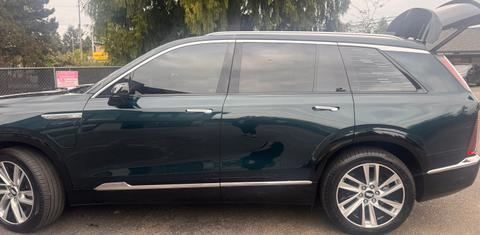 Cadillac VISTIQ 2026