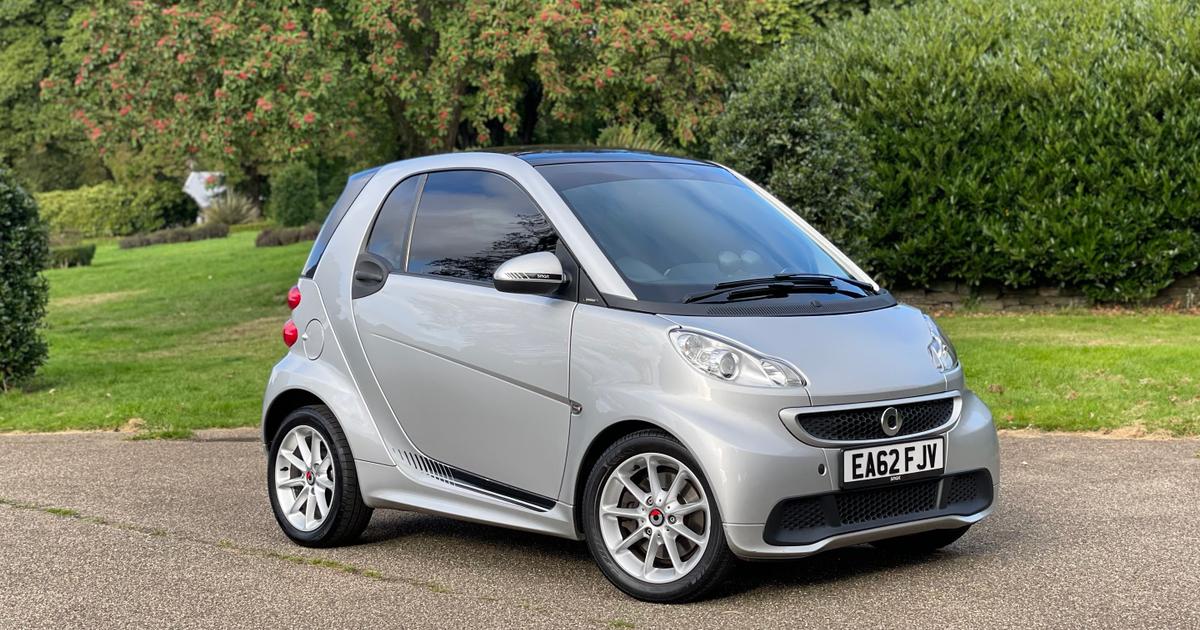 smart fortwo 2012 rental in Dundee, Scotland by Azeem M. Turo
