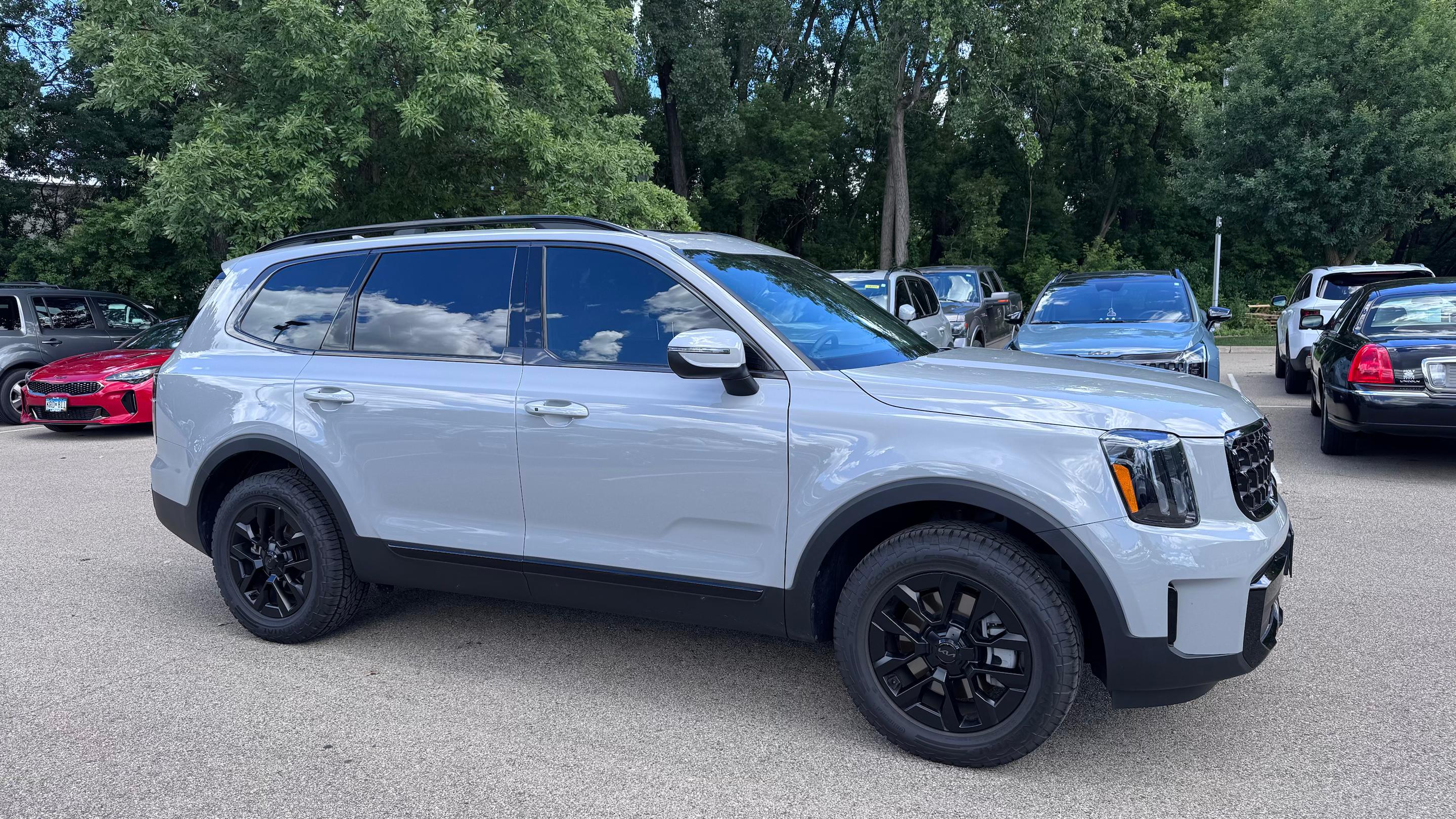 Kia Telluride 2025 in Brooklyn Park, MN