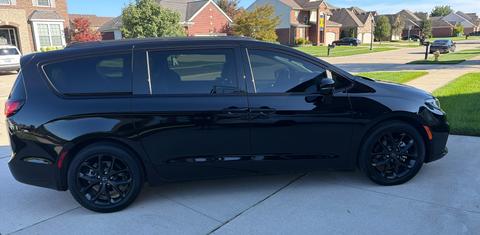 Chrysler Pacifica 2026