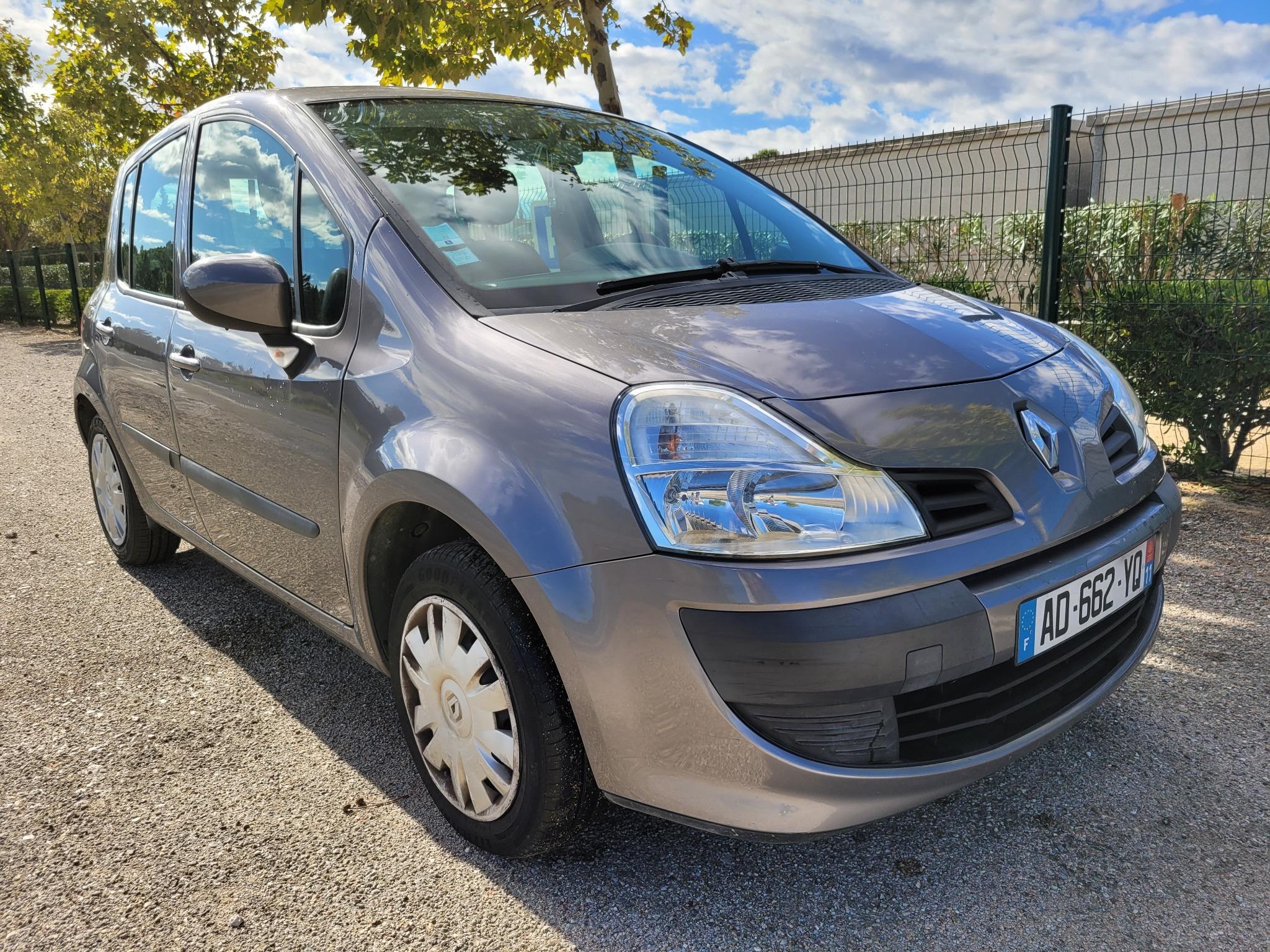 Renault MODUS 2009 à Saint-Estève
