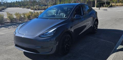 Tesla Model Y 2023