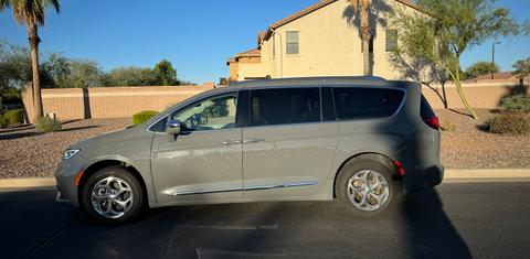 Chrysler Pacifica 2021