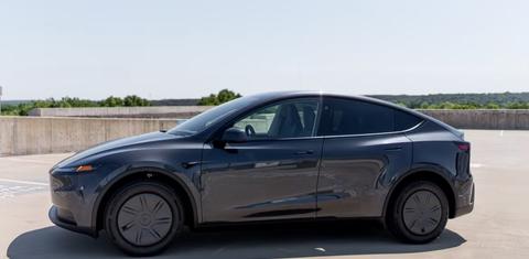 Tesla Model Y 2026