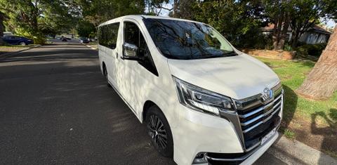 Toyota GRANVIA 2019
