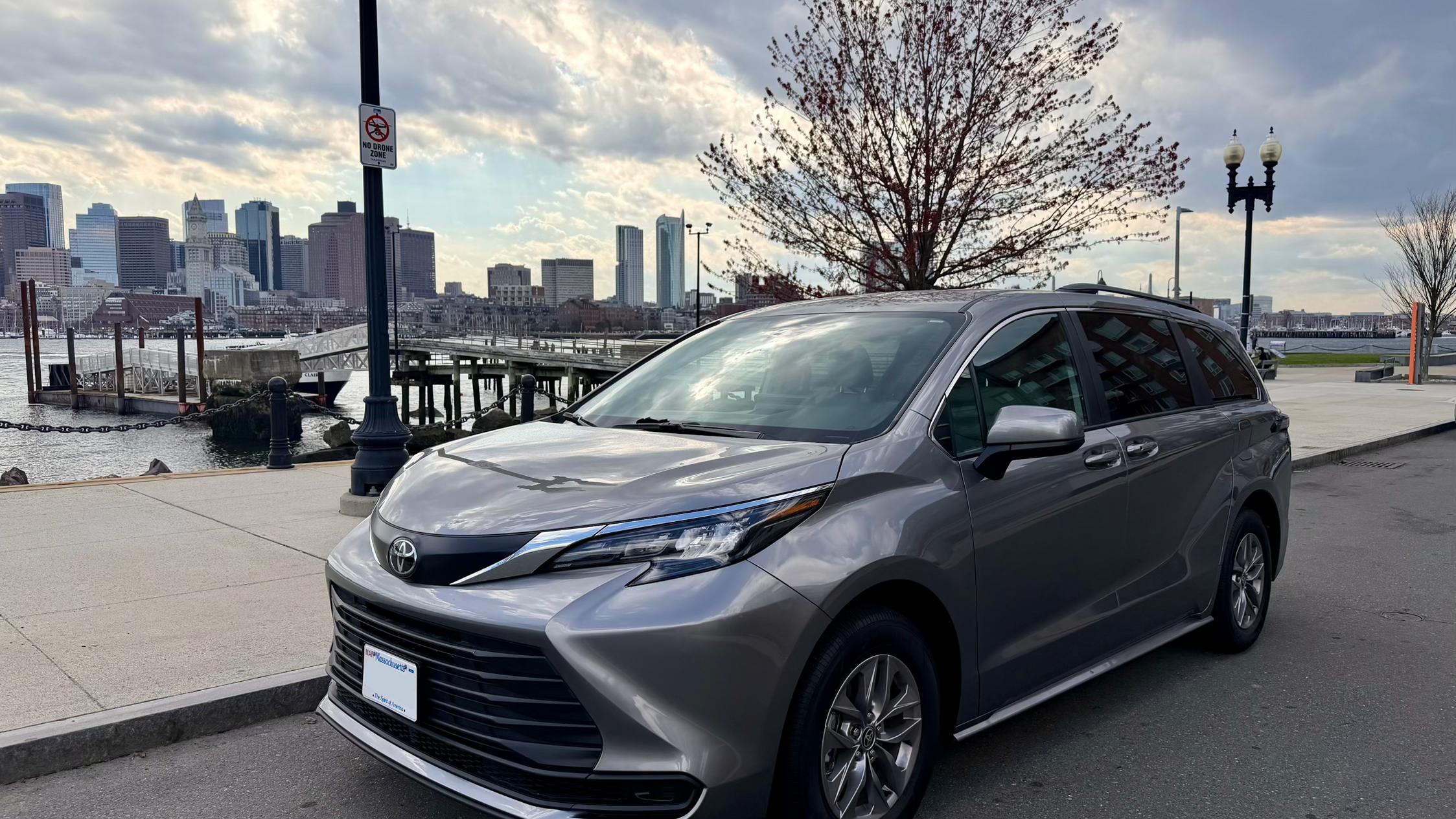 Toyota Sienna 2026 in Somerville, MA