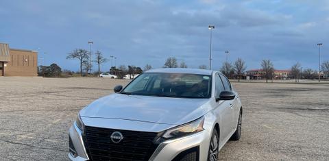 Nissan Altima 2024