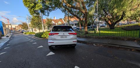 Mitsubishi OUTLANDER 2023