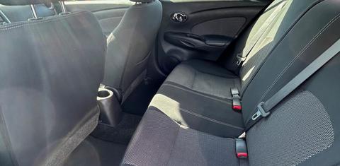Nissan Versa 2015