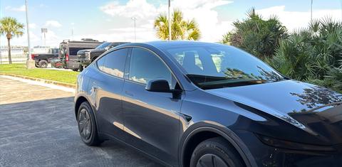 Tesla Model Y 2026